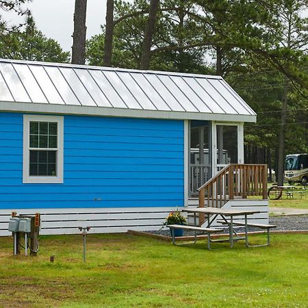 Jellystone Park Chincoteague Island Villa Buitenkant foto
