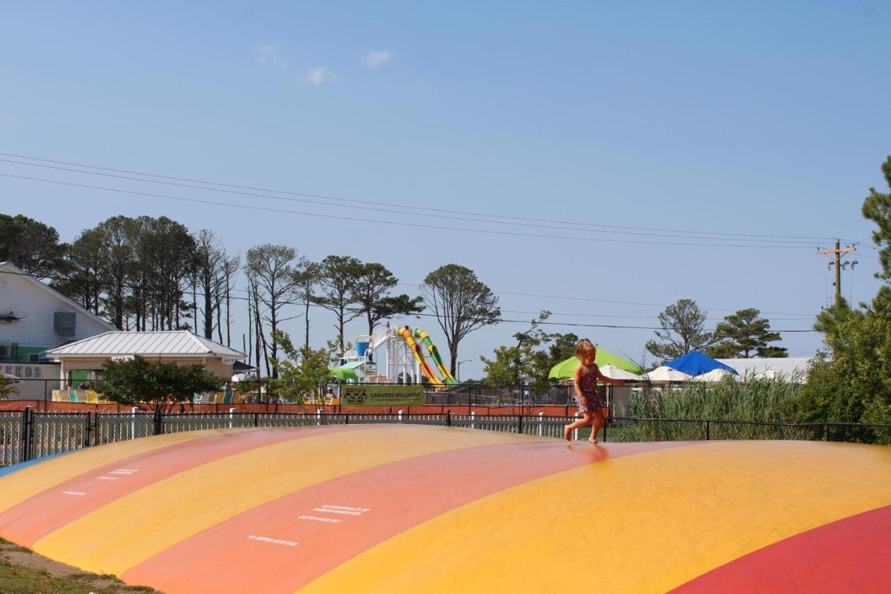 Jellystone Park Chincoteague Island Villa Buitenkant foto
